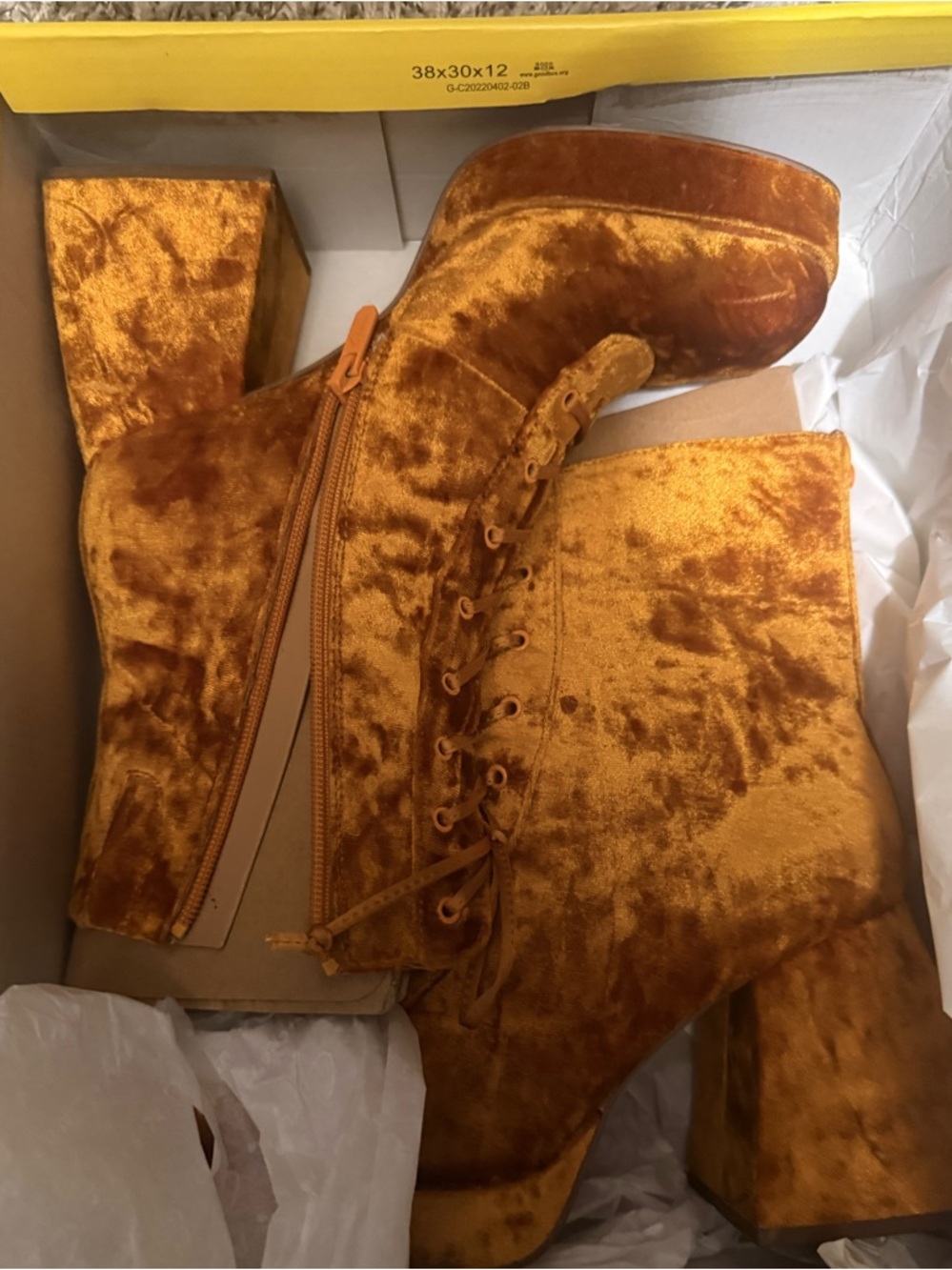 🔥 Circus by Sam Edelman “Mia” Velvet Platform Block Heel Booties 🔥 - Picture 11 of 13